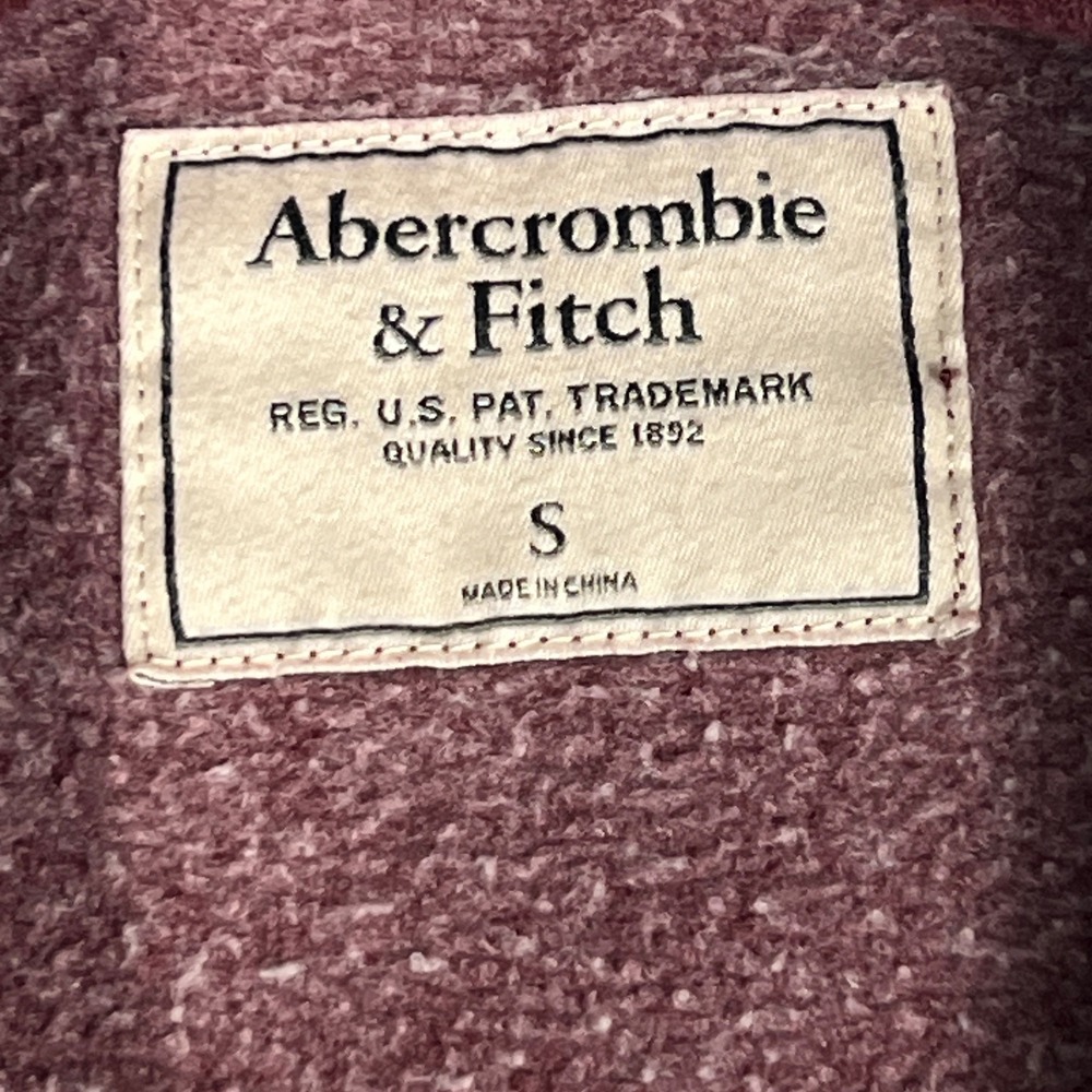 Abercrombie & Fitch Womens Maroon Graphic Crewneck Sweatshirt Size Small Maroon - Picture 3 of 7